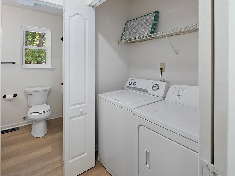 606 Gaslight Trl — Photo 20
