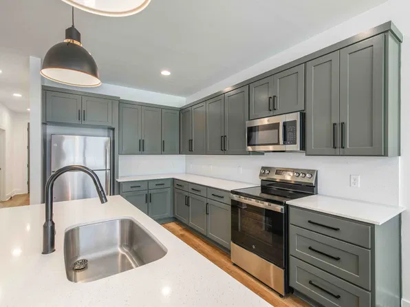 308 Sulphur Springs Rd, Bryan, TX 77801