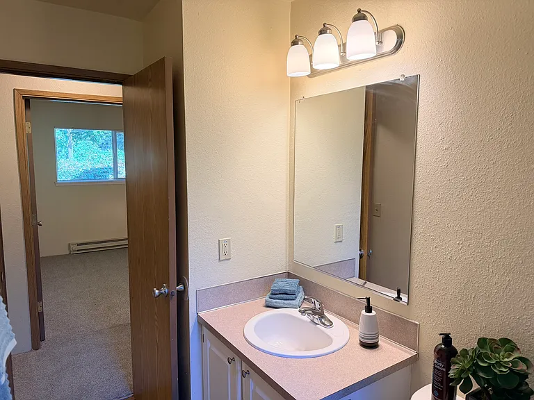8856 SE Flavel St — Photo 7