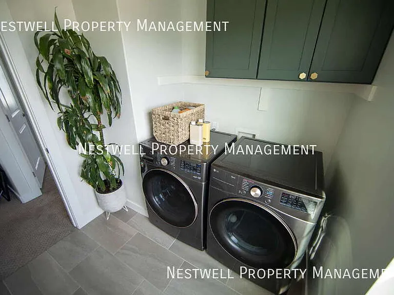 10896 S Gresham Dr — Photo 31