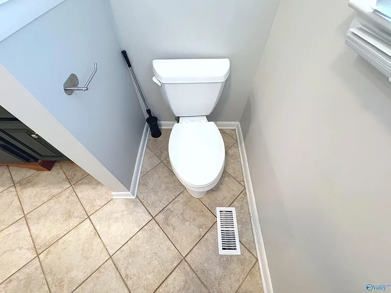 11406 Crestfield Dr SE — Photo 21