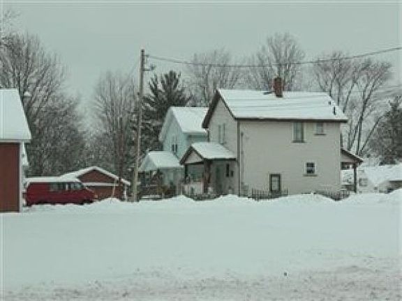 5th image of 832 Utica Ct NW