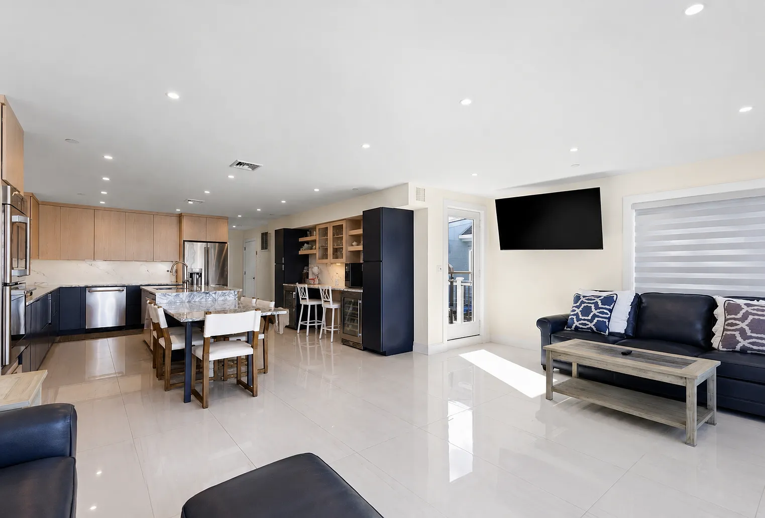 4 bed, $6,500 — Photo 4
