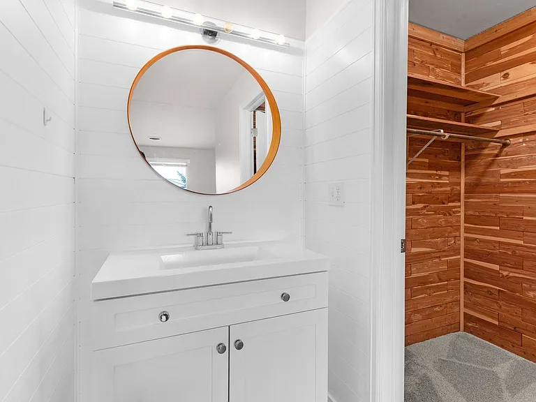 6550 Delmonico Dr #304 — Photo 16