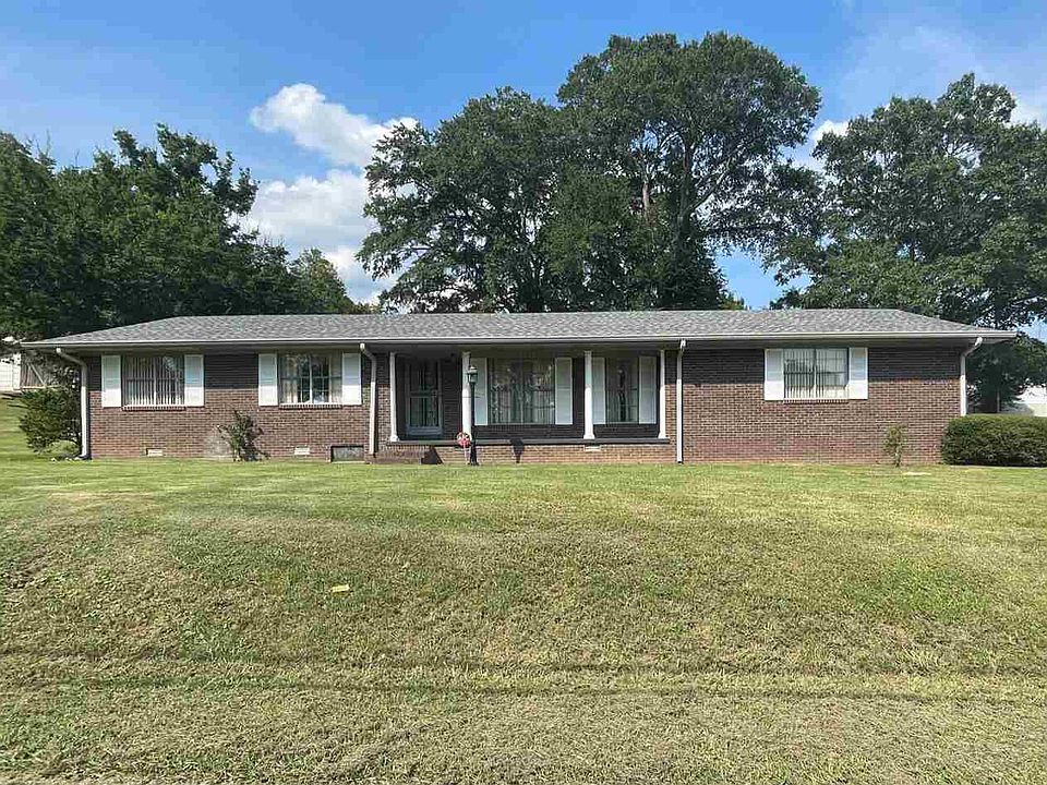 130 N 5th St, Selmer, TN 38375 Zillow