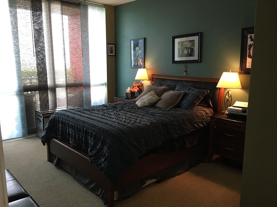 1st image of 1841 S Calumet Ave APT 702