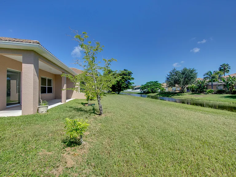 1679 Pinyon Pine Dr — Photo 28