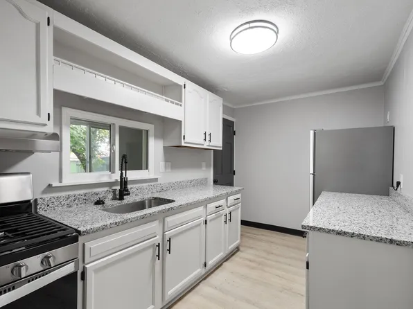 126 Whitaker St, Homestead, PA 15120