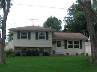 1412 N 8th Avenue Pl E, Newton, IA 50208