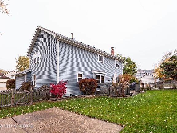 4th image of 365 Mayfair Dr