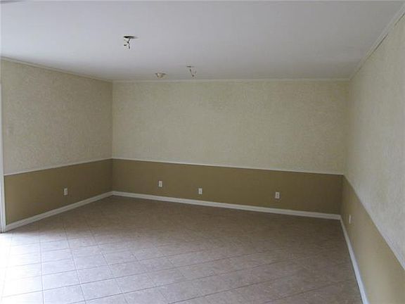 4th image of 3026 Teakwood Dr