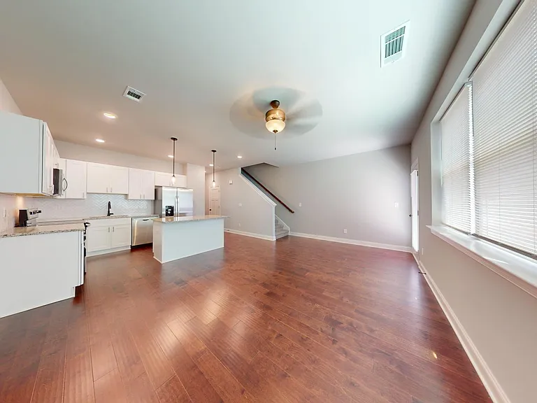 431 North Ave — Photo 8