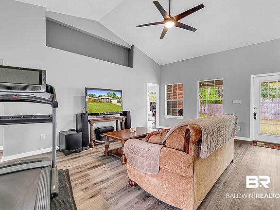 5th image of 11753 Madrone Ln