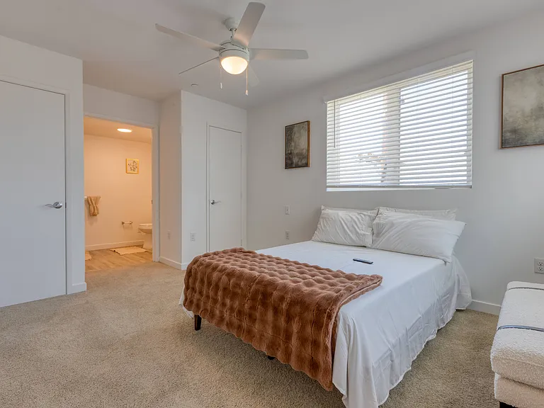 5300 Crenshaw Blvd — Photo 13
