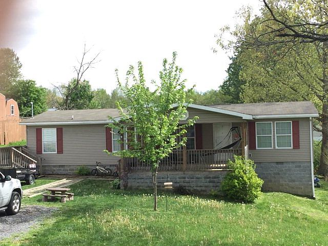 1st image of 250 Carter Ave