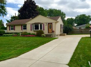 6531 W Darnel Ave, Brown Deer, WI 53223