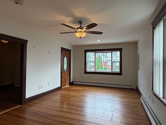 5th image of 336 Riverside Ave #1