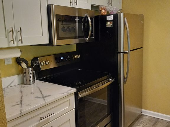 5th image of 3795 41st Ln S #68C
