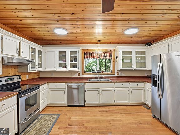 3rd image of 306 Tranquility Pl