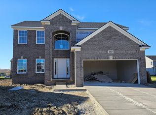 48937 Cold Rise Ct, Macomb, MI 48042