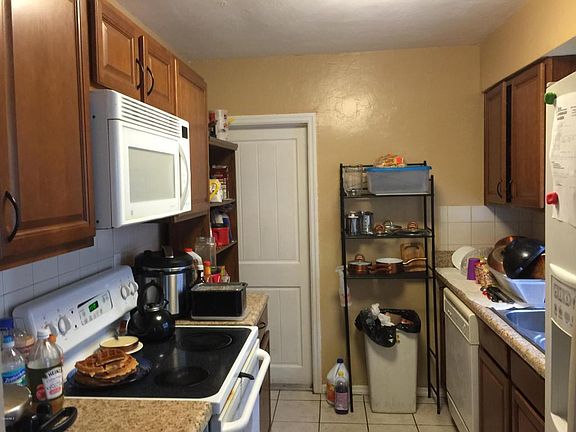 5th image of 314 Garnet Ave