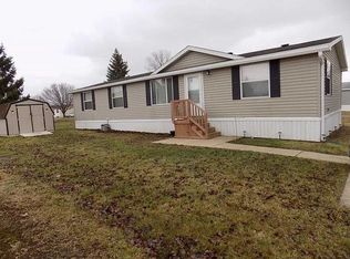 9224 Canyon Trail Dr, Newport, MI 48166
