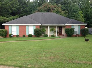 637 Southern Oaks Dr, Florence, MS 39073