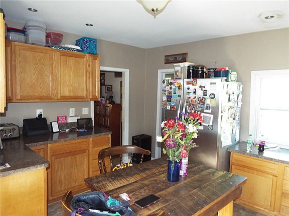 4th image of 6136 Joy Rd