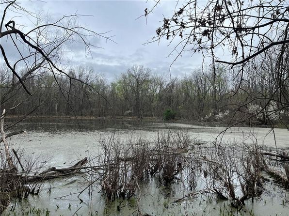E 227th St, Pleasant Hill, MO 64080