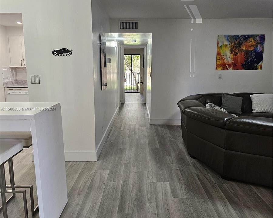 1st image of 7243 Ashmont Cir #202