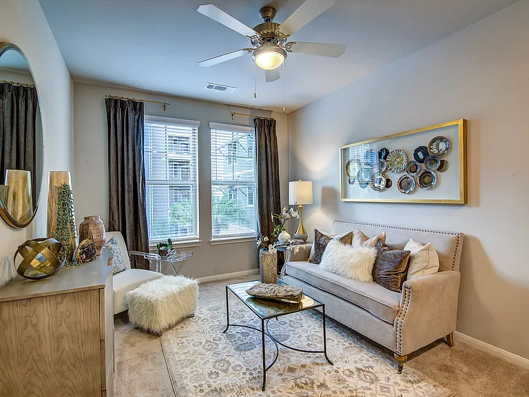 900 Gordon Heights Ln — Photo 48