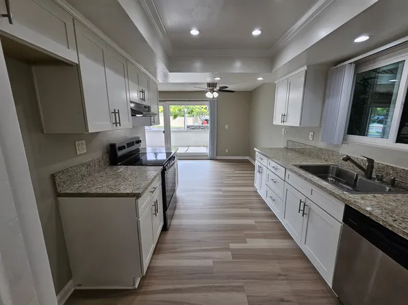 848 Amigos Way #C, Newport Beach, CA 92660