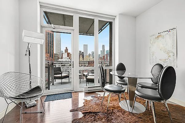1st image of 225 E 34th St APT 17D