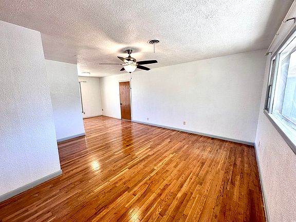 4th image of 221 New Mexico Dr