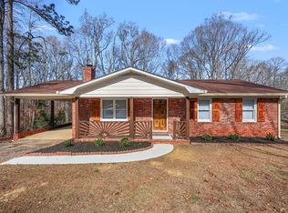 219 Beechwood Cir, Greenwood, SC 29646