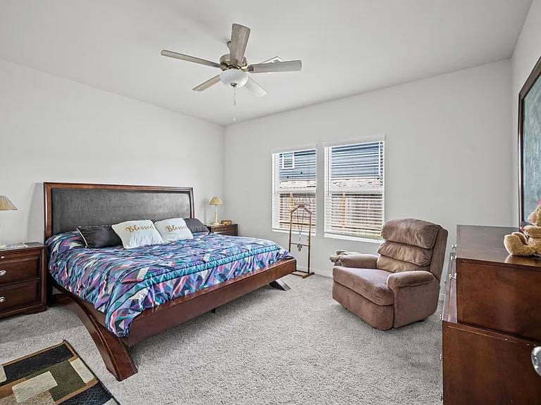 107 Resilient Gale Ct — Photo 13
