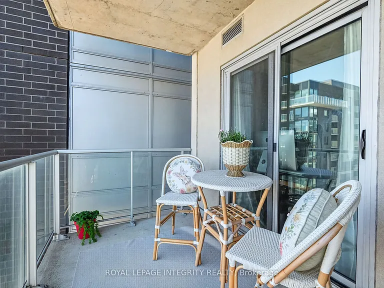 242 Rideau St #2505 — Photo 42