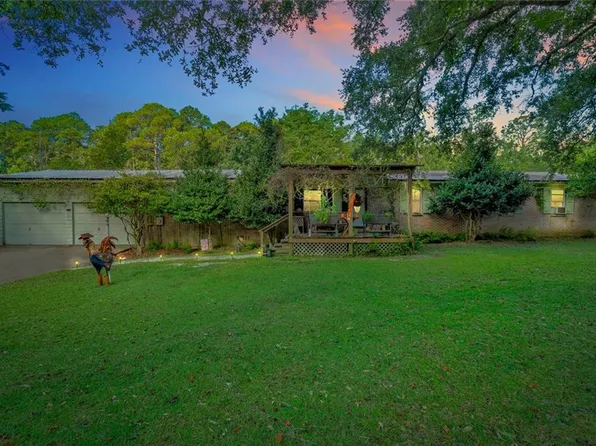 14044 Bellingrath Rd, Coden, AL 36523