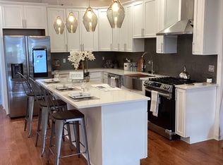 221 E Slocum St, Philadelphia, PA 19119