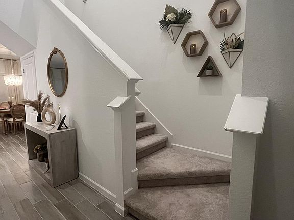 4th image of 440 Boracay Cir