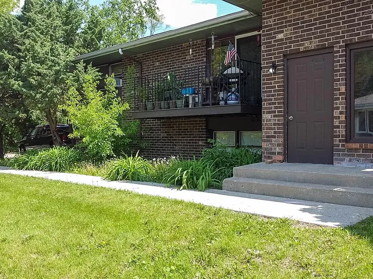 4456 Carthage Dr — Photo 8