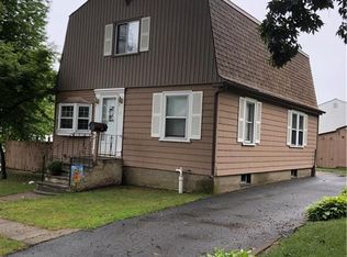 12 Union Ave, North Providence, RI 02904
