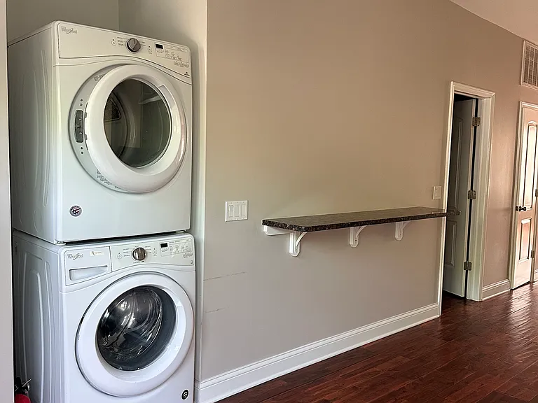 4202 N Saint Louis Ave #1 — Photo 4