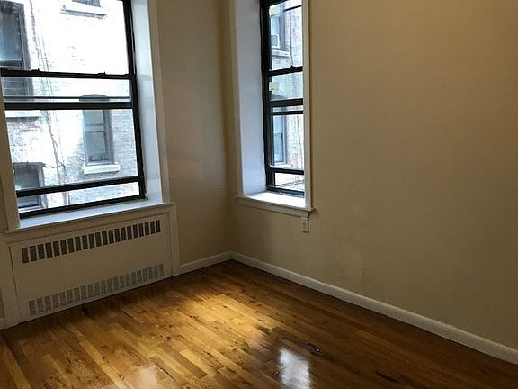 5th image of 165 Audubon Ave APT 6