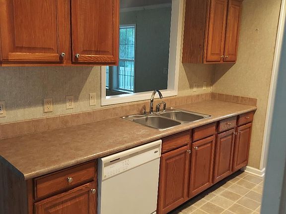 3rd image of 5077 Lakewood Drive SW