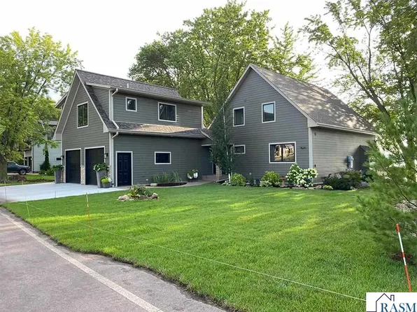 1254 Baker Bay Rd, Kasota, MN 56050