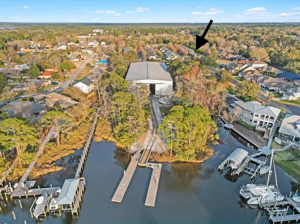 4240 Skipjack Cv, Niceville, FL 32578