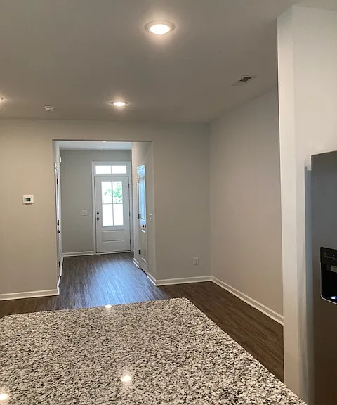 9044 Laurel Bay Ln — Photo 4