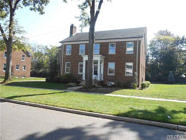 1st image of 328 Ellington Ave E