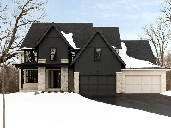 10393 Pheasant Ridge Rd, Chaska, MN 55318